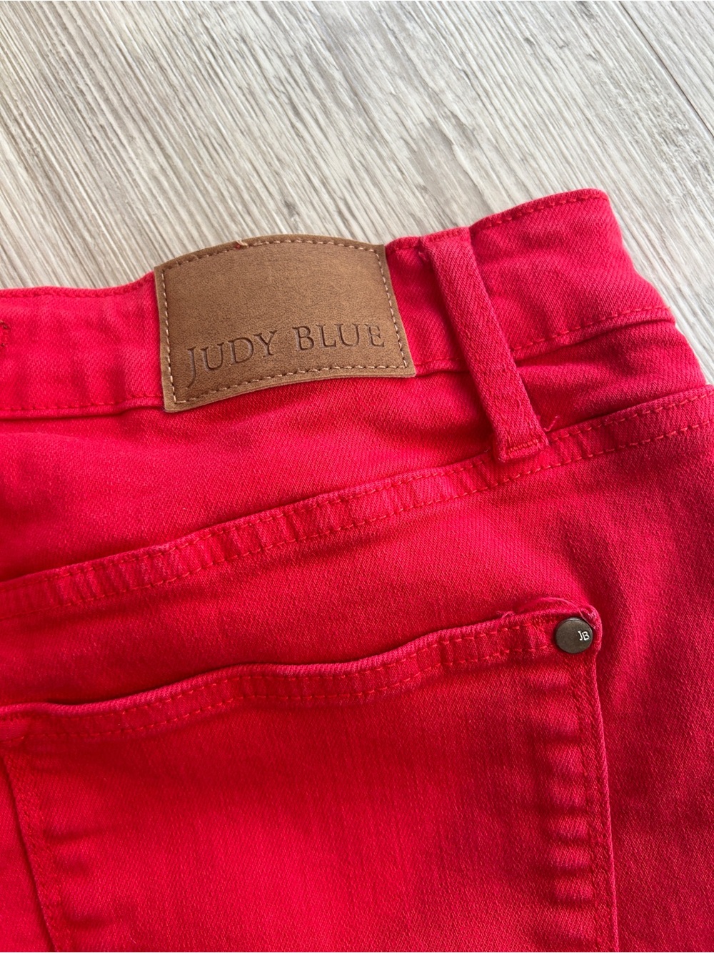 1X - Judy Blue mid rise shorts - Picture 4 of 6